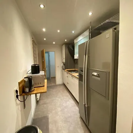 Apartment International 5 *