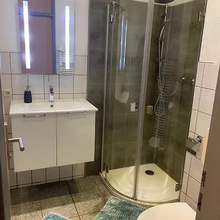 International 5 Apartment